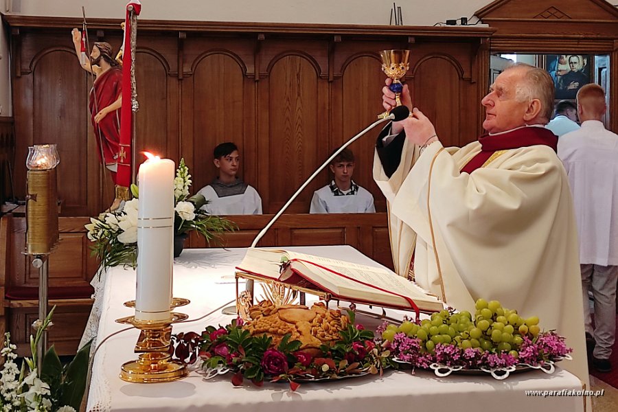 54 Liturgia ofiarna.jpg